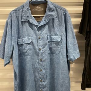 Columbia xlt outdoor button up shirt